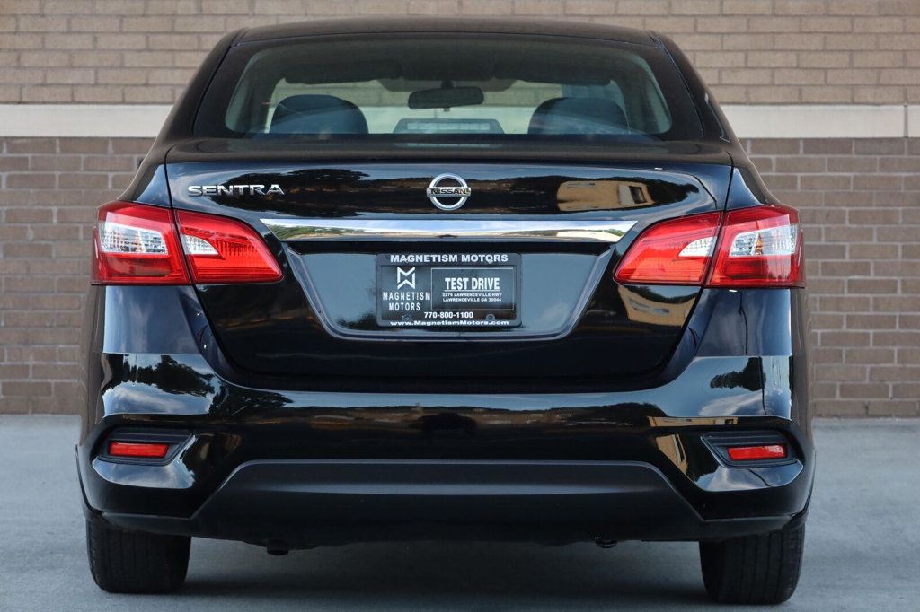 Nissan Sentra photo 10