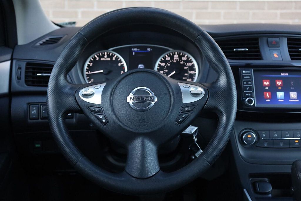 Nissan Sentra photo 30