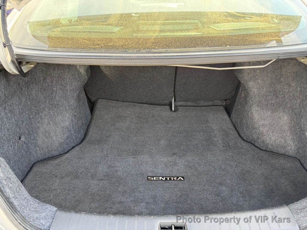 2019 Nissan Sentra S CVT - 23002140 - 17