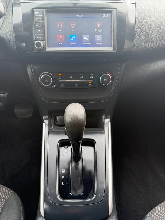 2019 Nissan Sentra S CVT - 22963413 - 24
