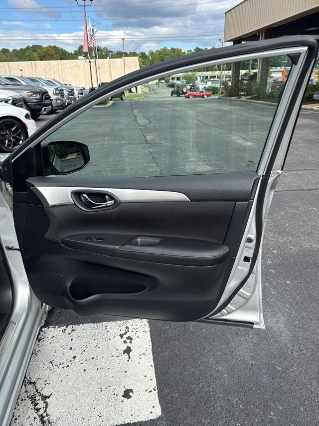 2019 Nissan Sentra S CVT - 22906480 - 14