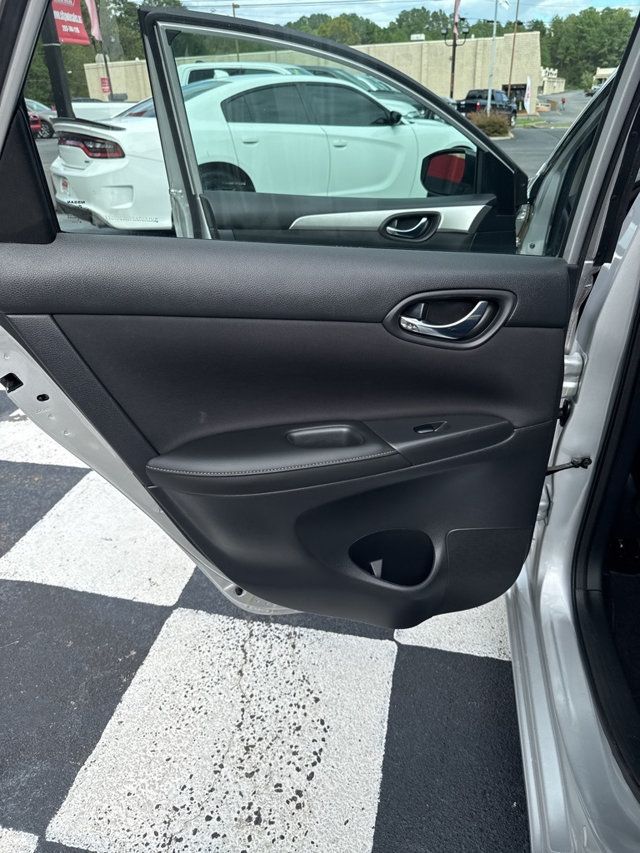 2019 Nissan Sentra S CVT - 22906480 - 19