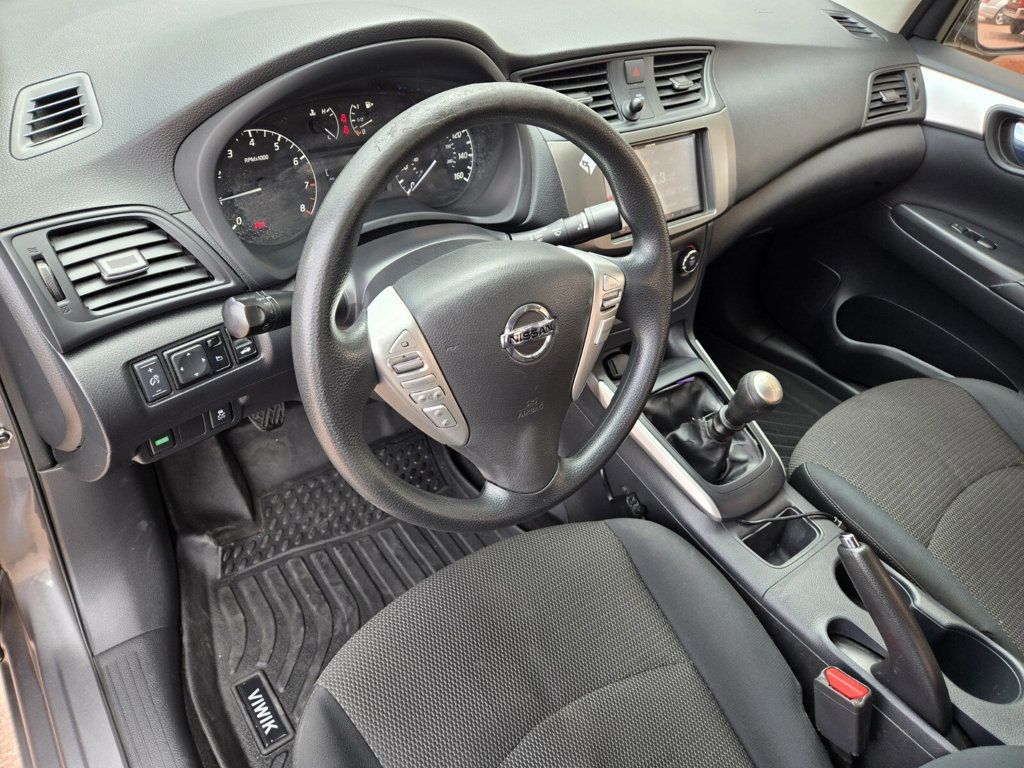 2019 Nissan Sentra S Manual - 22932215 - 7