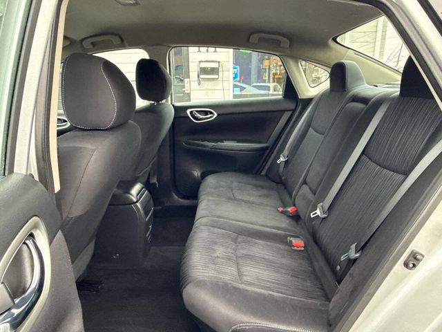 2019 Nissan Sentra S Manual - 22932553 - 19