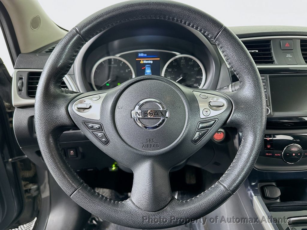 2019 Nissan Sentra SR - 22580638 - 10