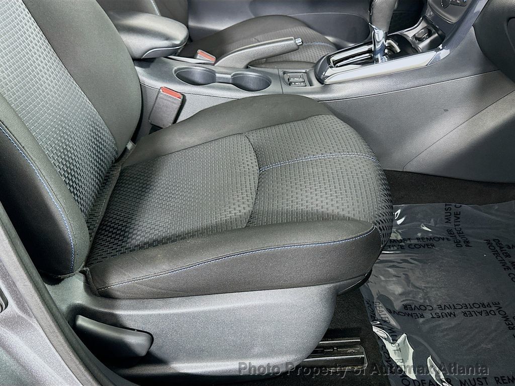 2019 Nissan Sentra SR - 22580638 - 30