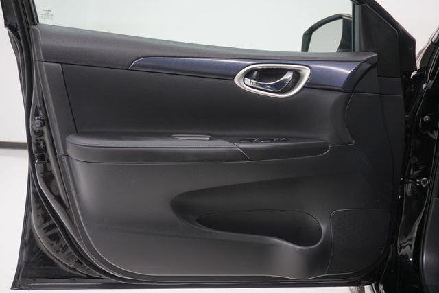 2019 Nissan Sentra SR CVT - 23007703 - 13