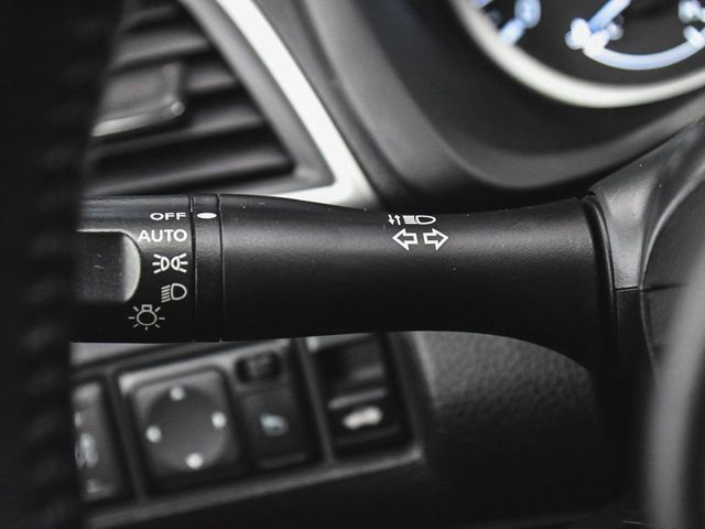 2019 Nissan Sentra SV - 22981704 - 19