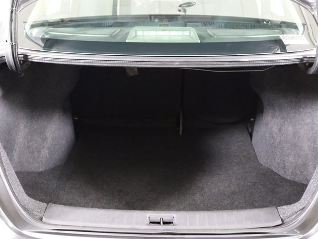 2019 Nissan Sentra SV - 22963147 - 17