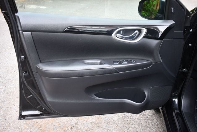 2019 Nissan Sentra SV CVT - 23014167 - 16