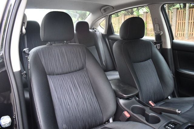 2019 Nissan Sentra SV CVT - 23014167 - 28