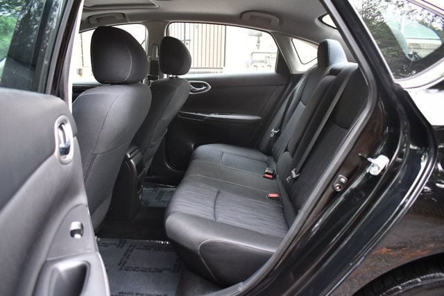 2019 Nissan Sentra SV CVT - 23014167 - 32