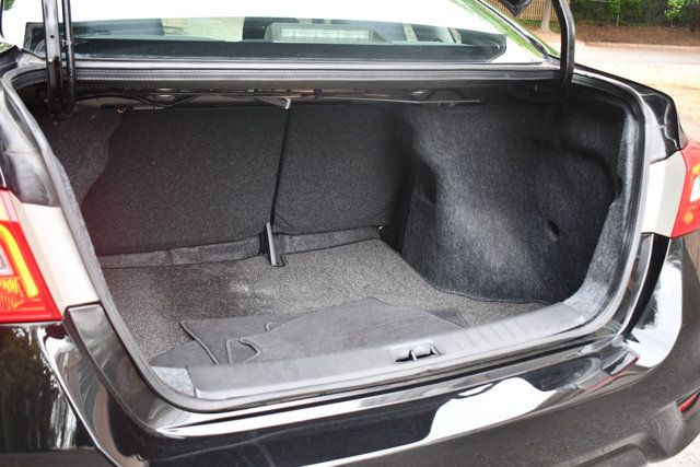 2019 Nissan Sentra SV CVT - 23014167 - 8