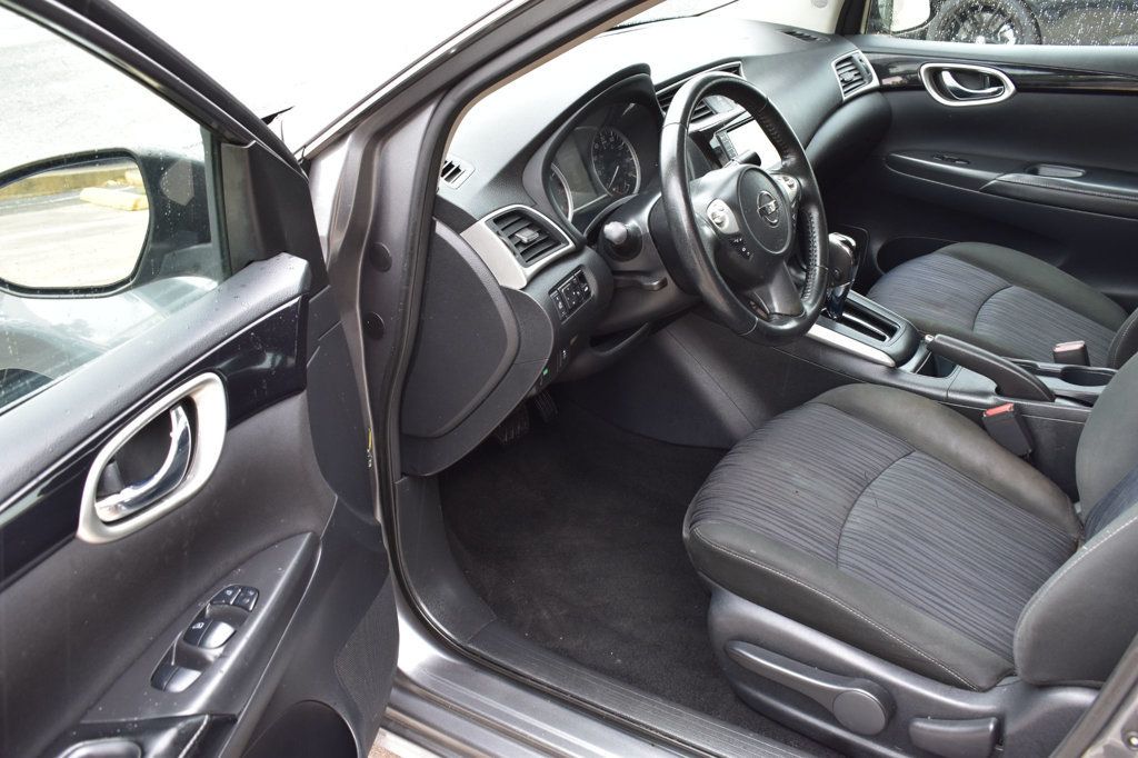 2019 Nissan Sentra SV CVT - 23016961 - 11