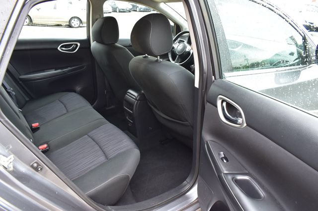 2019 Nissan Sentra SV CVT - 23016961 - 17