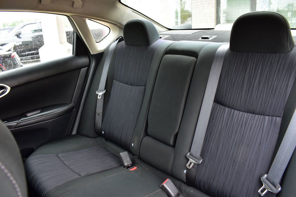 2019 Nissan Sentra SV CVT - 23016961 - 19