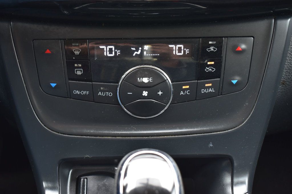 2019 Nissan Sentra SV CVT - 23016961 - 26