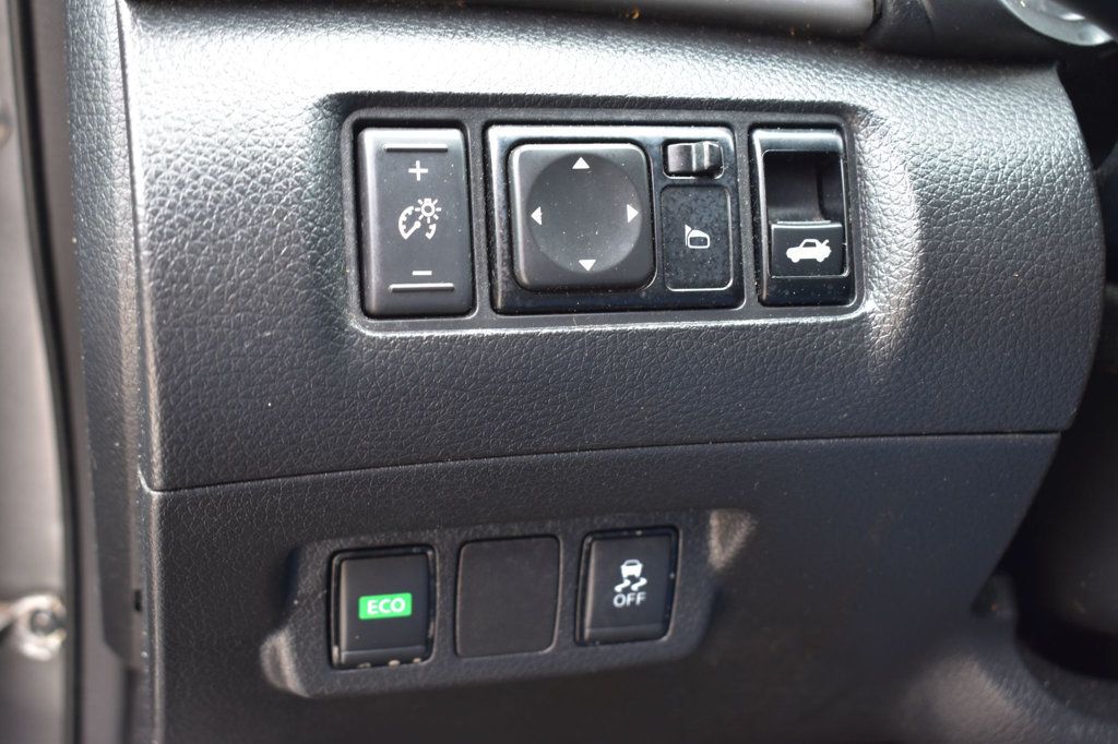 2019 Nissan Sentra SV CVT - 23016961 - 40