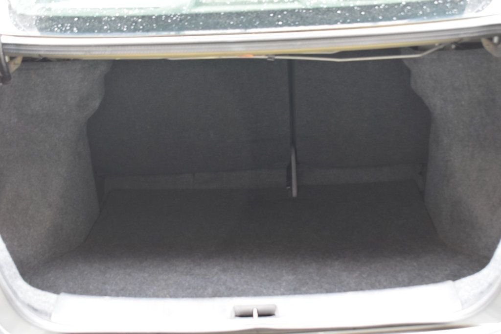 2019 Nissan Sentra SV CVT - 23016961 - 42