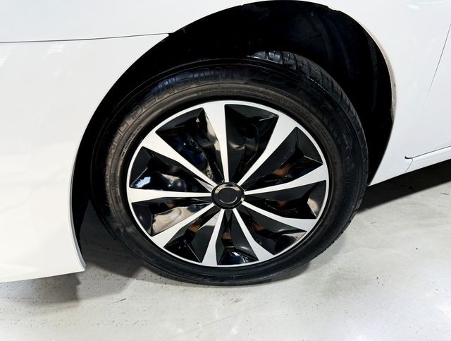 2019 Nissan Sentra SV CVT - 22933966 - 1