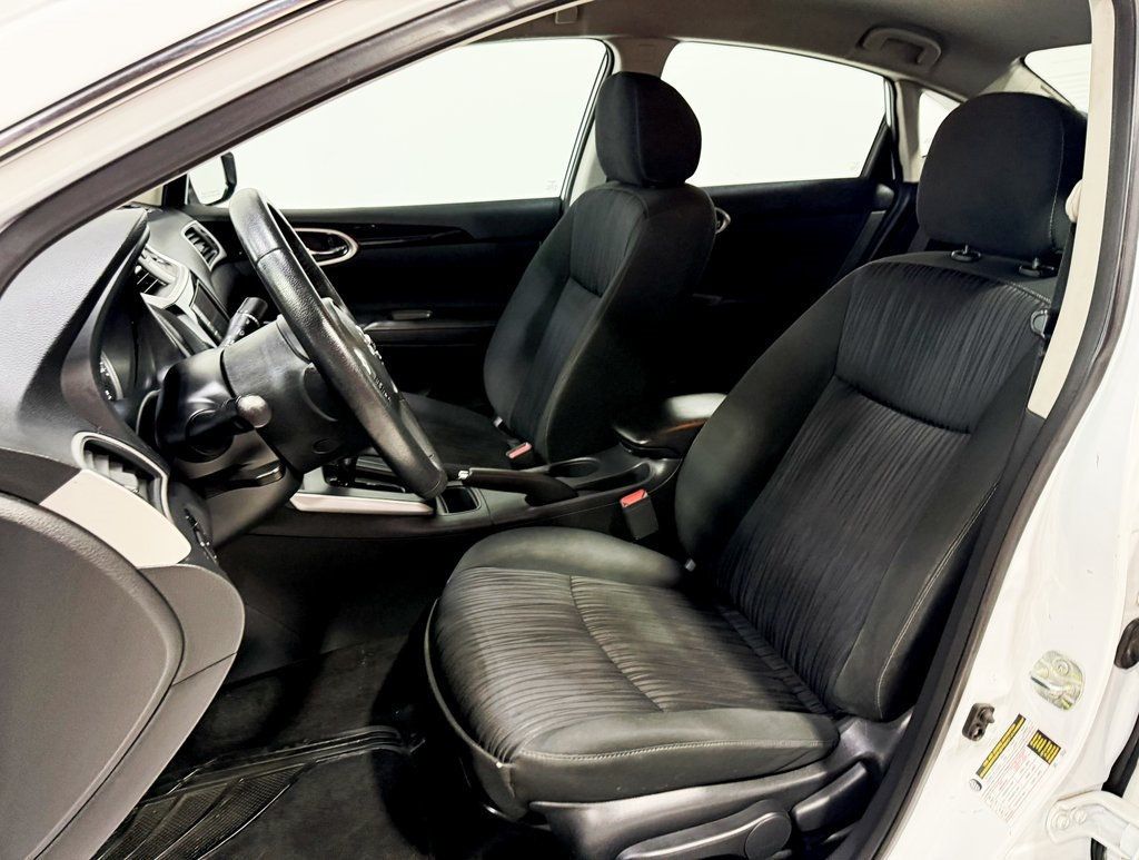 2019 Nissan Sentra SV CVT - 22933966 - 21