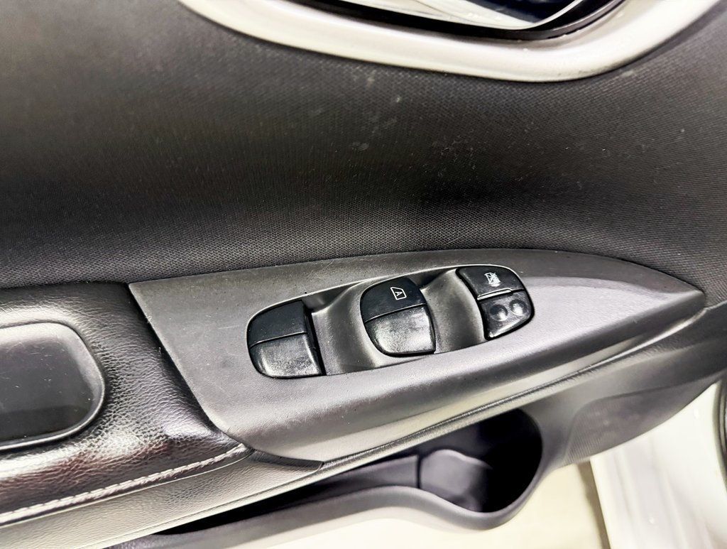 2019 Nissan Sentra SV CVT - 22933966 - 23