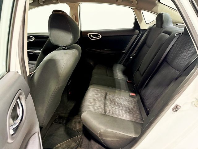 2019 Nissan Sentra SV CVT - 22933966 - 24