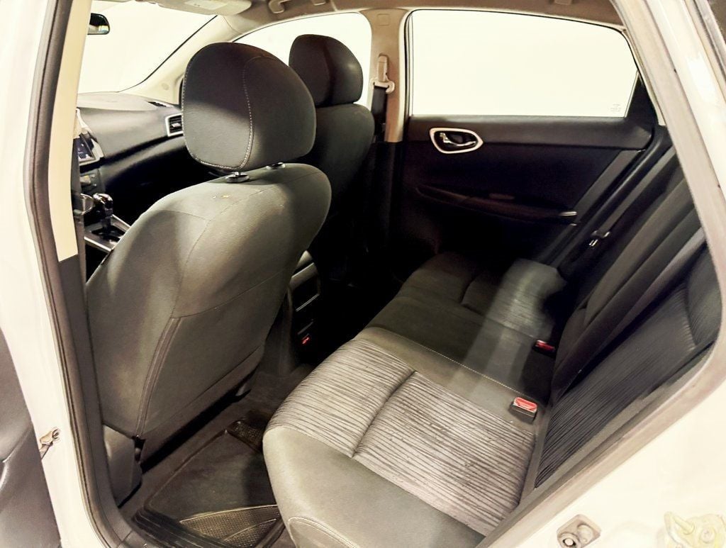 2019 Nissan Sentra SV CVT - 22933966 - 26