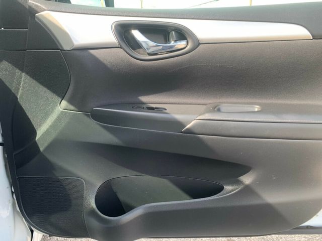 2019 Nissan Sentra SV CVT - 22848123 - 24