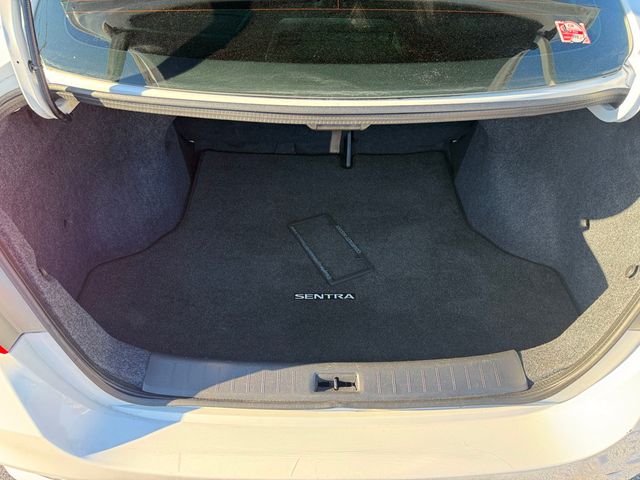 2019 Nissan Sentra SV CVT - 22974370 - 12