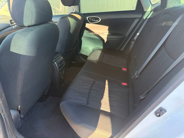 2019 Nissan Sentra SV CVT - 22974370 - 6