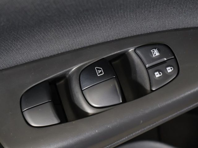 2019 Nissan Sentra SV CVT - 23009387 - 31