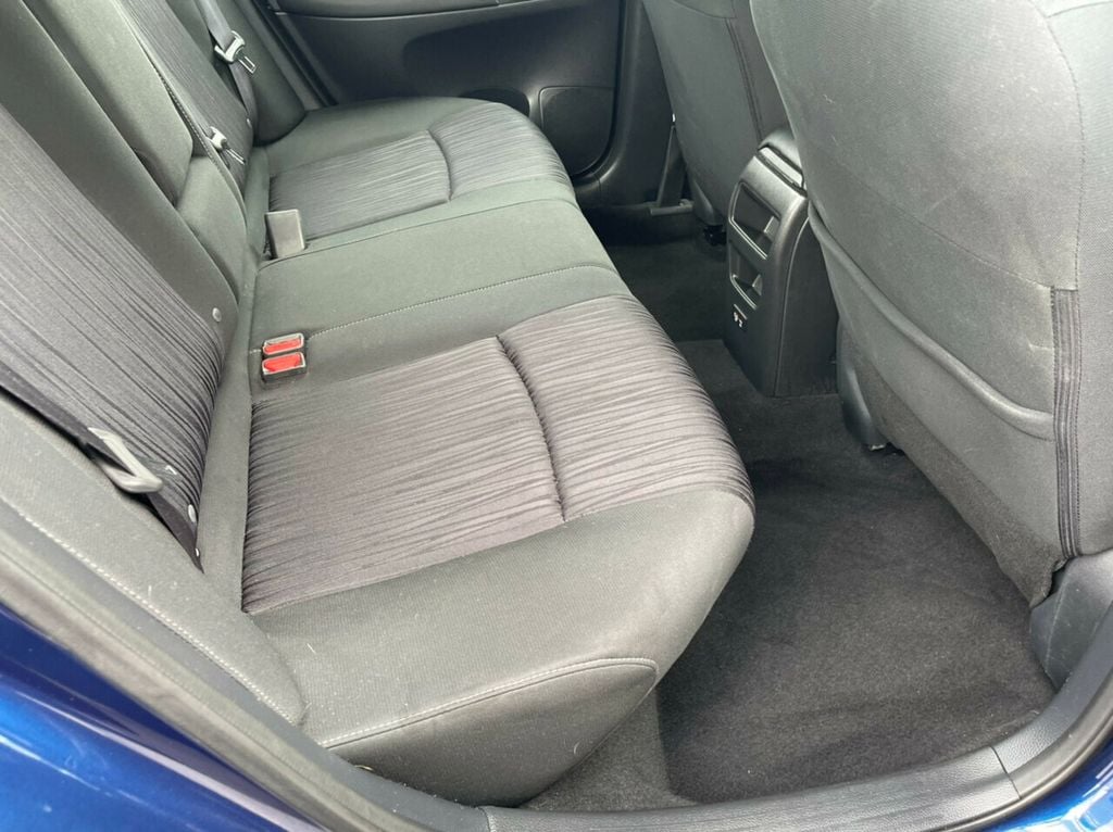 2019 nissan sentra sv seat covers