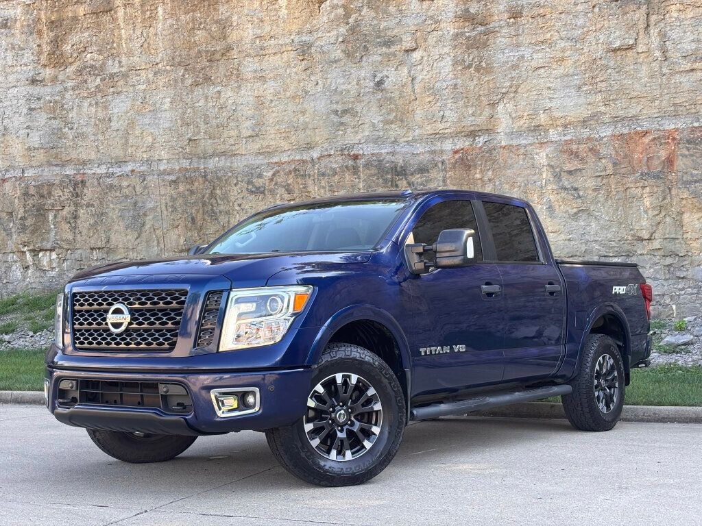 2019 Nissan Titan 2019 Nissan Titan PRO-4X - 23062387 - 0