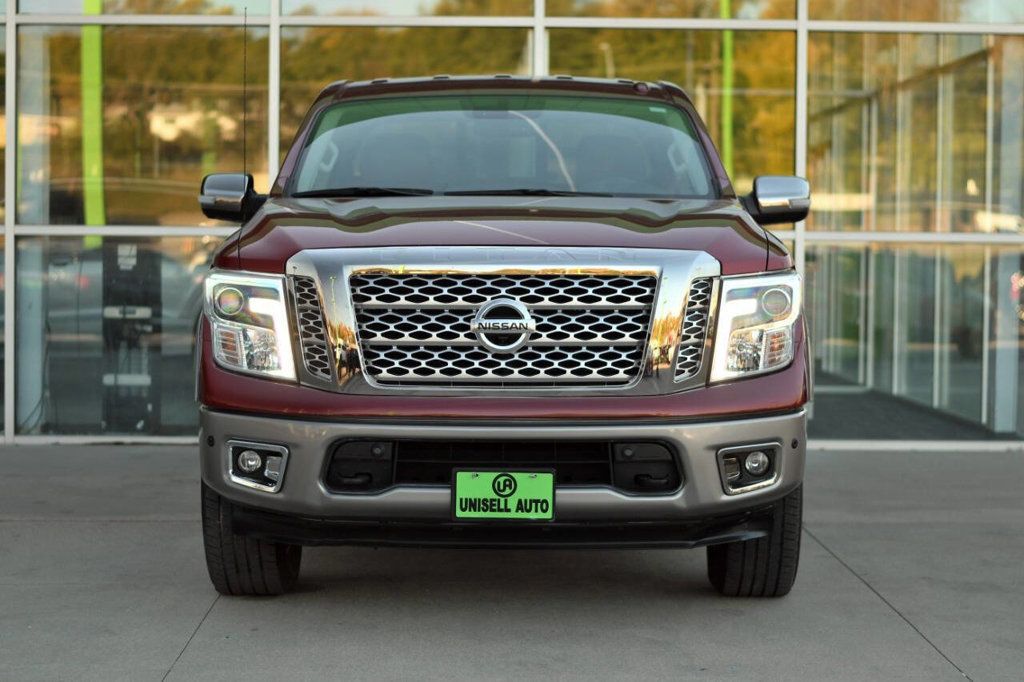 2019 Nissan Titan Crew Cab Platinum Reserve photo 2