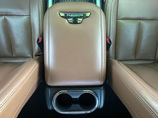 2019 Nissan Titan 4x4 Crew Cab Platinum Reserve - 22943145 - 25