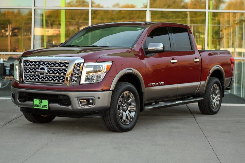 2019 Nissan Titan Crew Cab Platinum Reserve photo 3