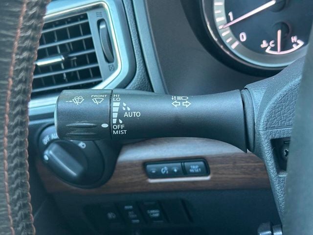 2019 Nissan Titan 4x4 Crew Cab Platinum Reserve - 22943145 - 33