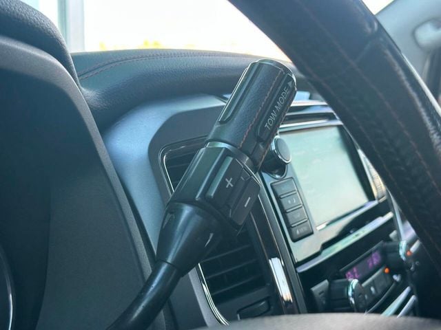 2019 Nissan Titan 4x4 Crew Cab Platinum Reserve - 22943145 - 34