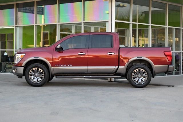 2019 Nissan Titan 4x4 Crew Cab Platinum Reserve - 22943145 - 3