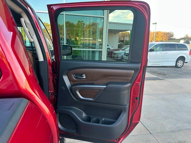 2019 Nissan Titan 4x4 Crew Cab Platinum Reserve - 22943145 - 45