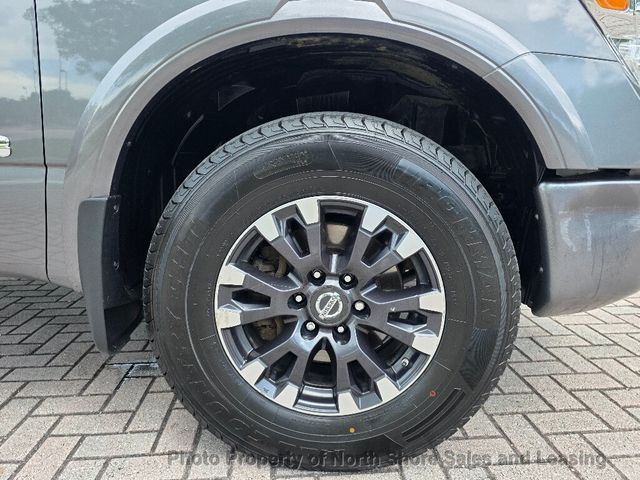 2019 Nissan Titan 4x4 Crew Cab PRO-4X - 23042554 - 12