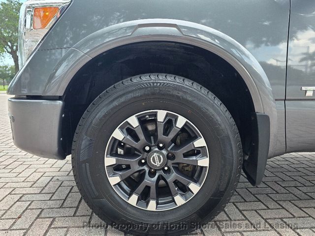 2019 Nissan Titan 4x4 Crew Cab PRO-4X - 23042554 - 13