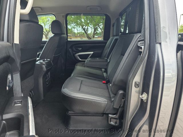 2019 Nissan Titan 4x4 Crew Cab PRO-4X - 23042554 - 24