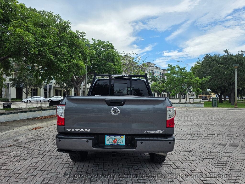 2019 Nissan Titan 4x4 Crew Cab PRO-4X - 23042554 - 41