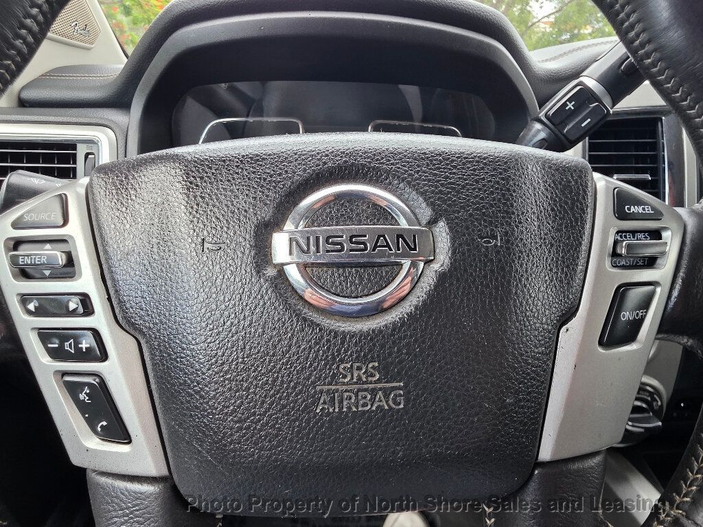 2019 Nissan Titan 4x4 Crew Cab PRO-4X - 23042554 - 54