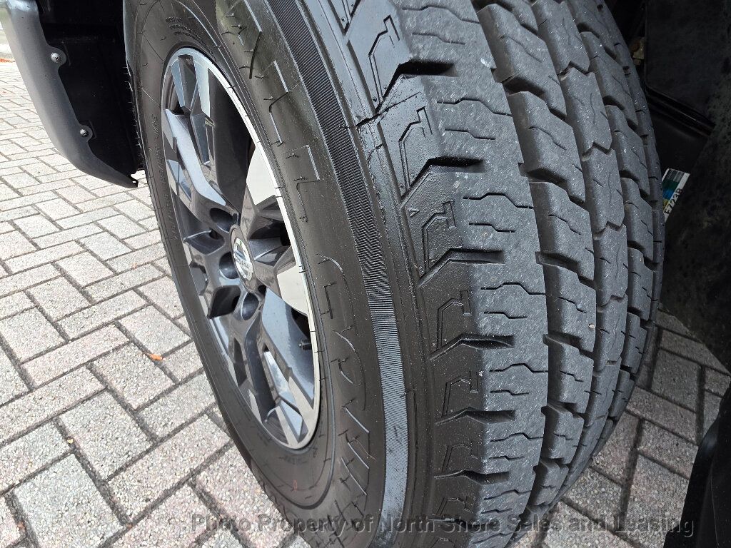 2019 Nissan Titan 4x4 Crew Cab PRO-4X - 23042554 - 56