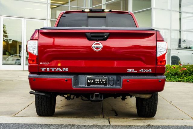 2019 Nissan Titan 4x4 Crew Cab SL - 23027582 - 10
