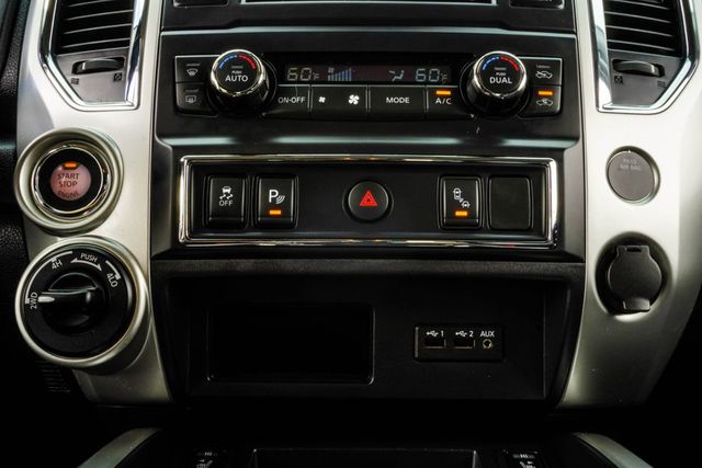 2019 Nissan Titan 4x4 Crew Cab SL - 23027582 - 20
