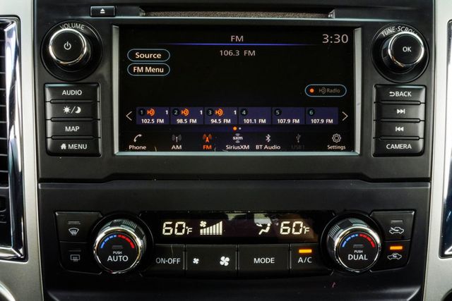 2019 Nissan Titan 4x4 Crew Cab SL - 23027582 - 22